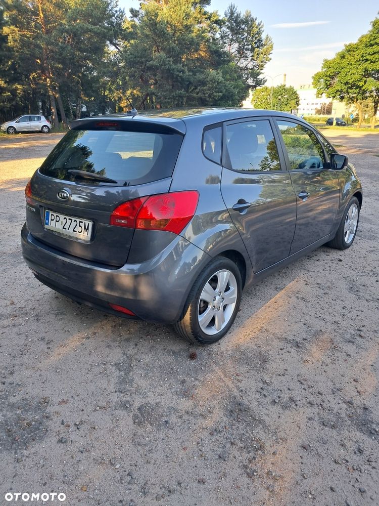 Kia Venga - 4
