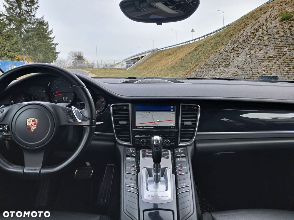 Porsche Panamera Diesel - 28