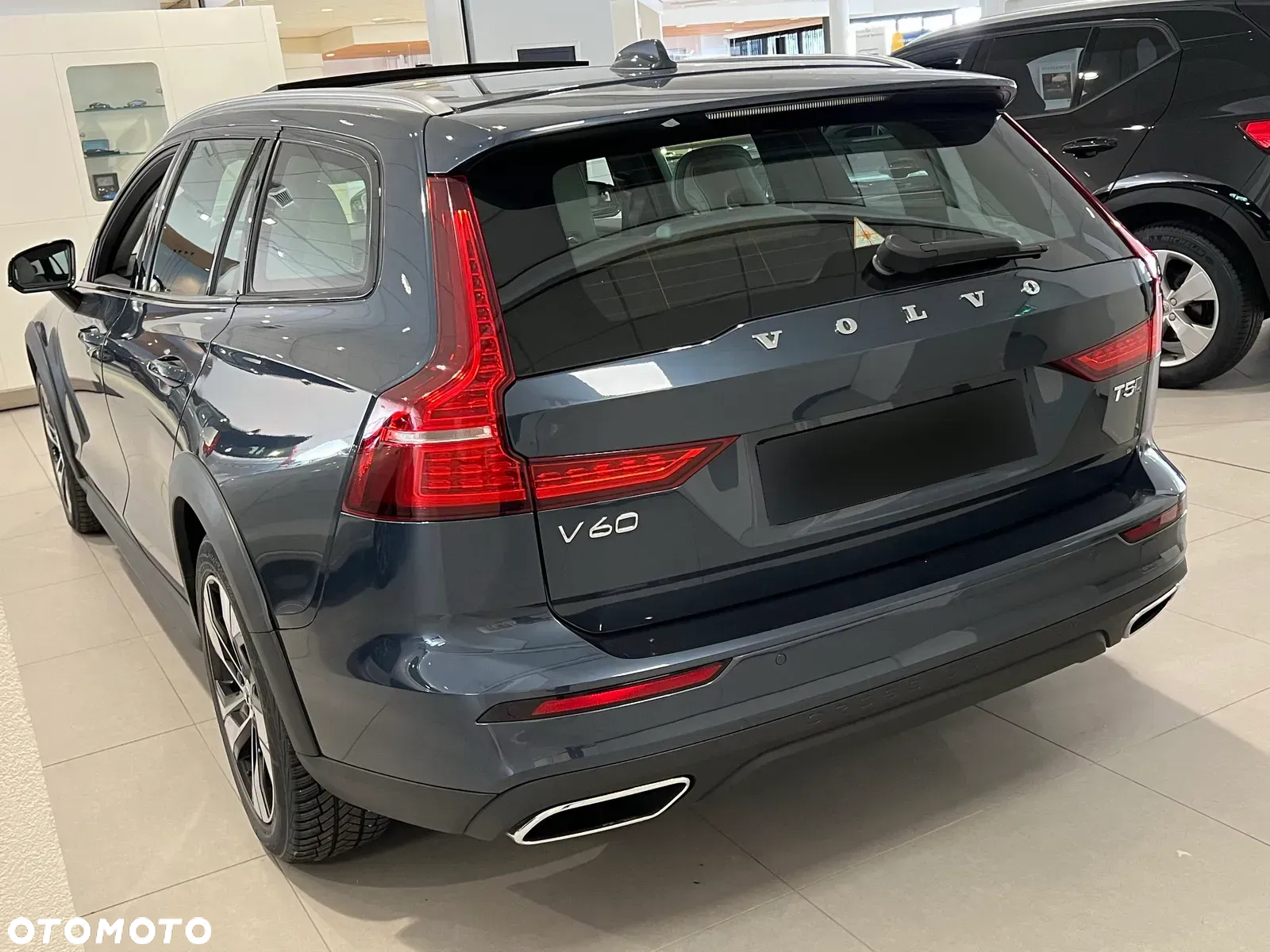 Volvo V60 Cross Country T5 AWD - 5