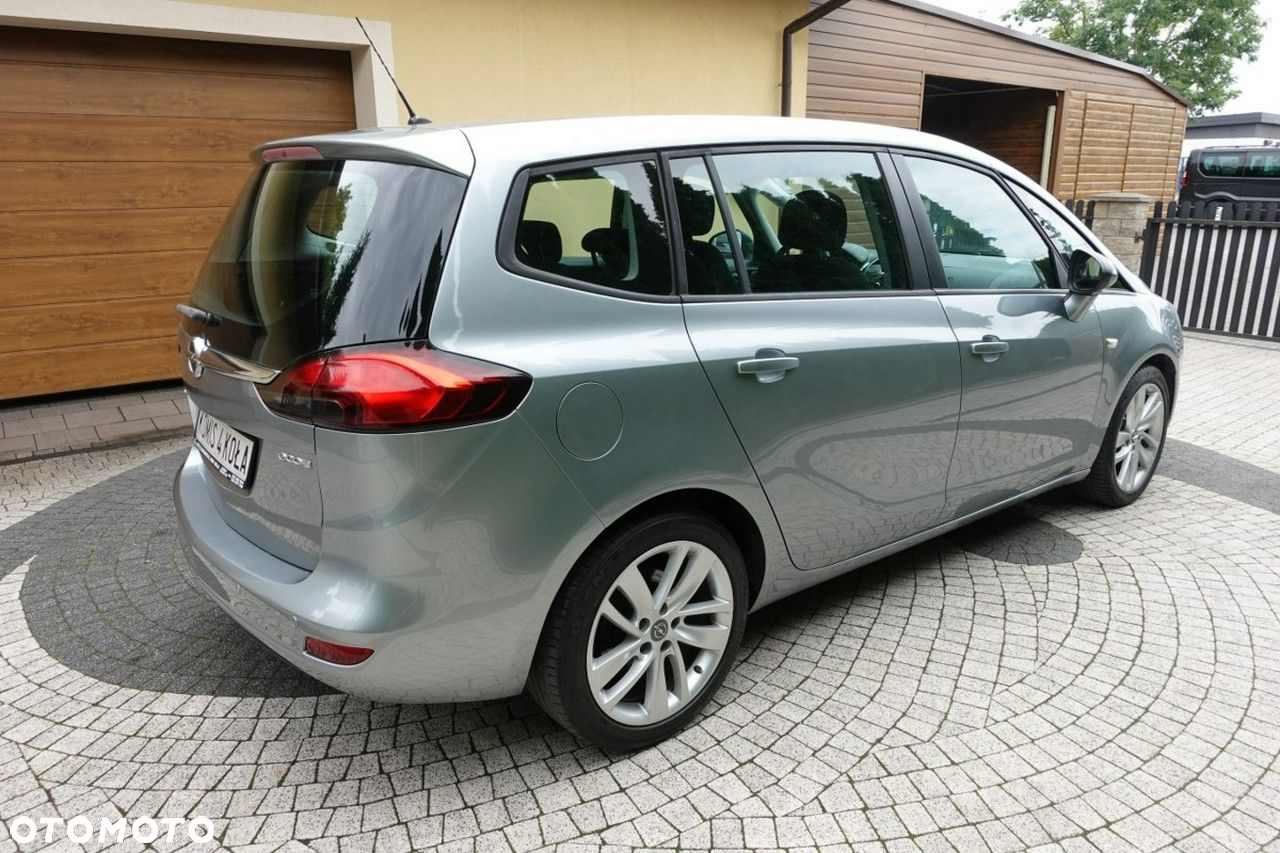 Opel Zafira - 8