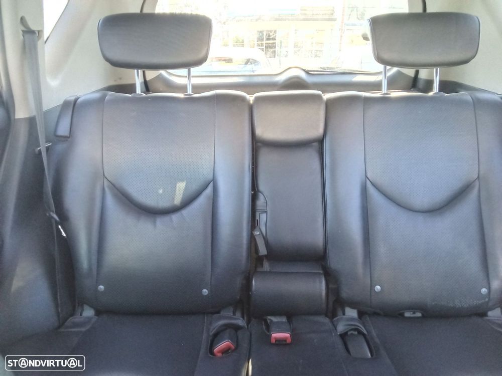 Toyota RAV4 2.2 D-4D X - 14