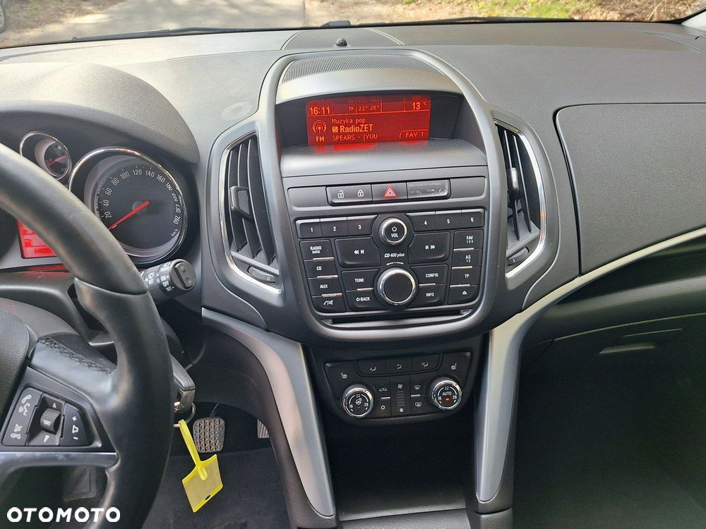 Opel Zafira - 12