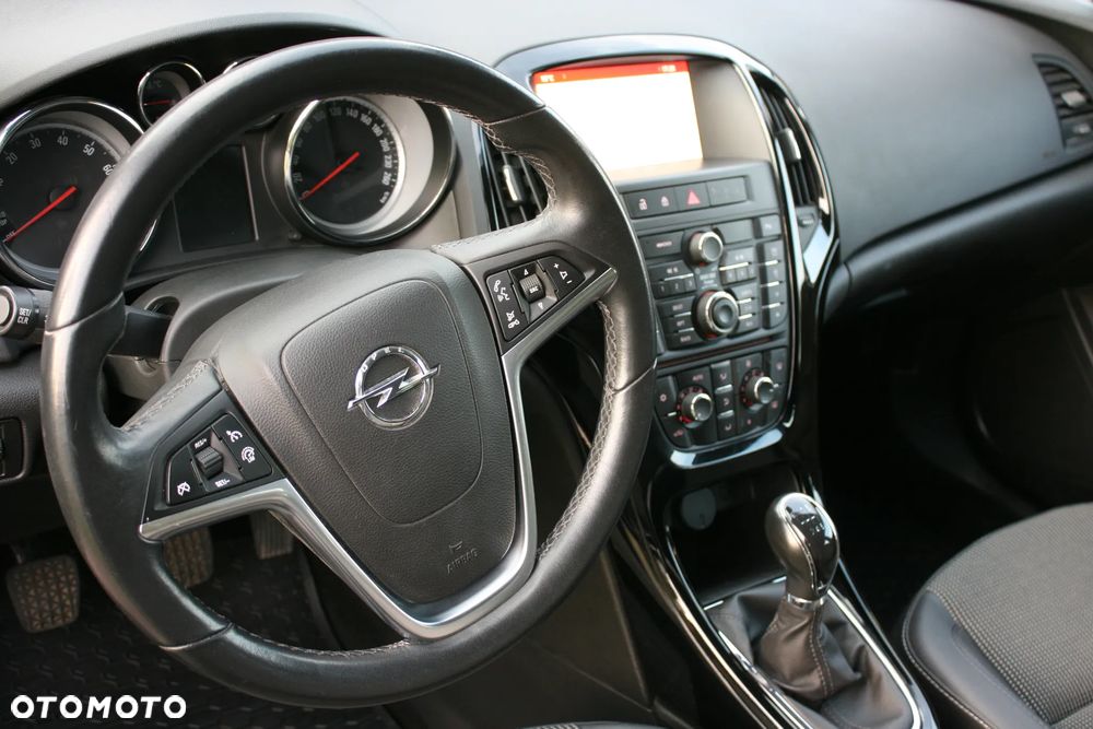Opel Astra 1.4 Turbo Cosmo - 30