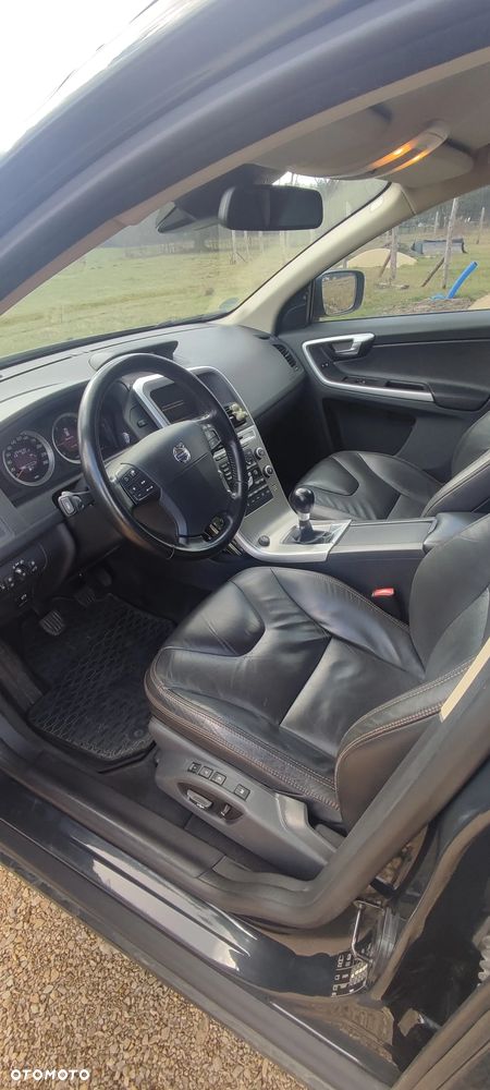 Volvo XC 60 D5 AWD - 29