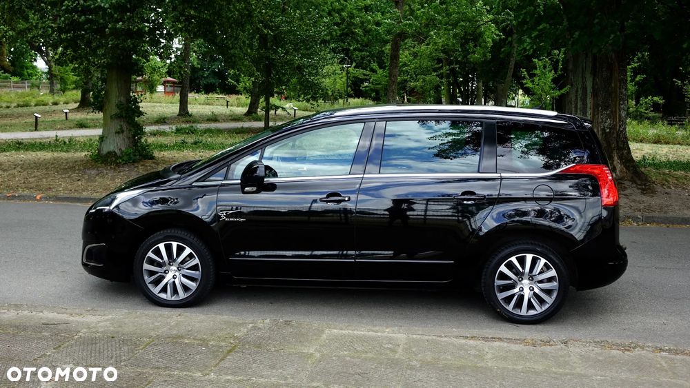 Peugeot 5008 1.6 THP Premium - 30