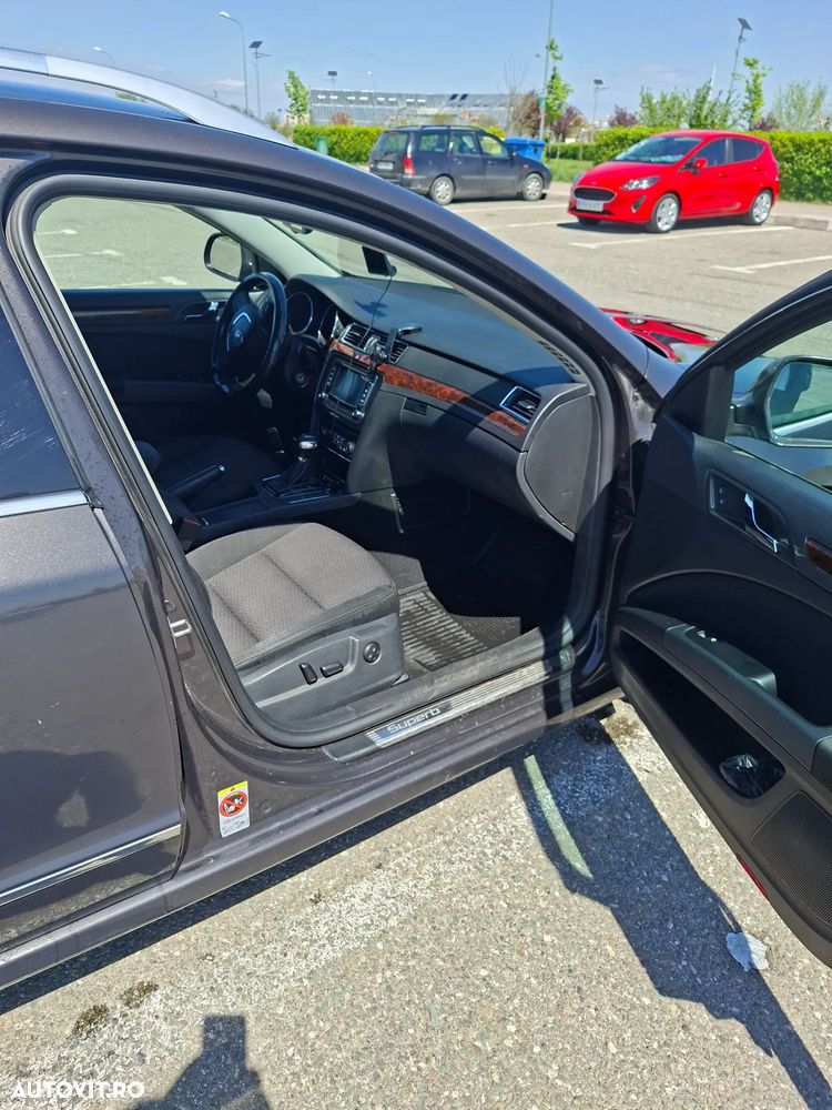 Skoda Superb 2.0 TDI DSG Comfort - 5