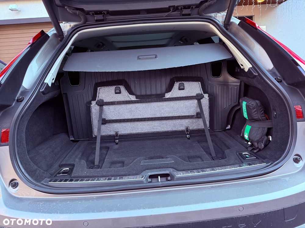 Volvo V90 - 17