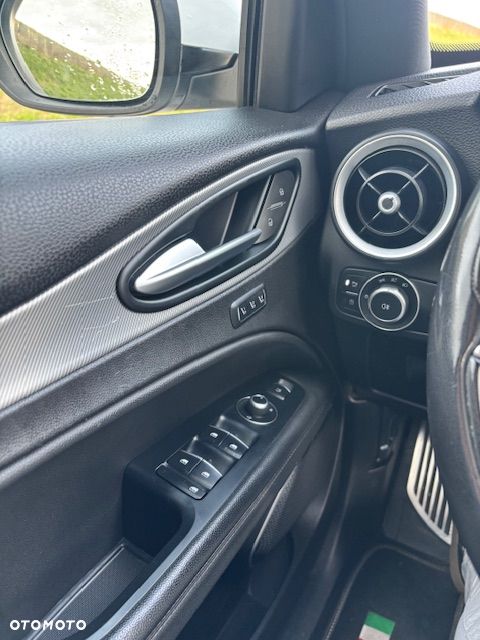 Alfa Romeo Stelvio 2.0 Turbo Executive Q4 - 22