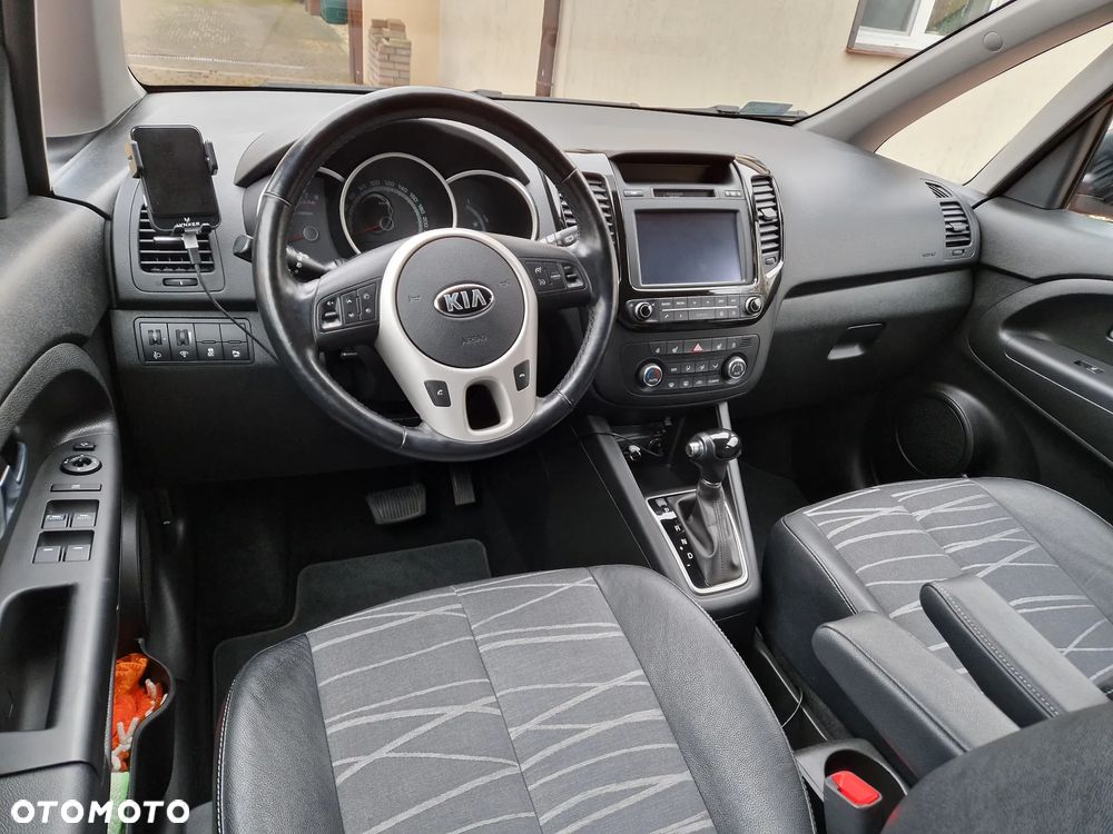 Kia Venga ver-1-6-business-line - 9
