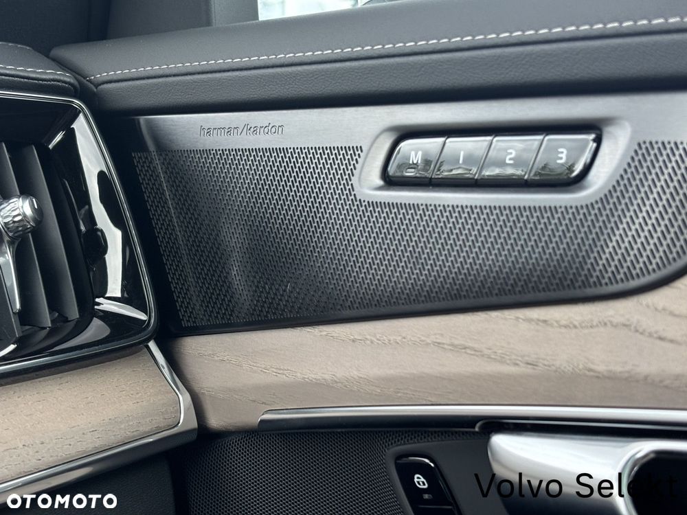 Volvo XC 90 - 16