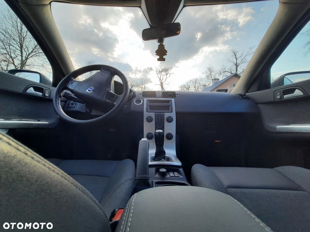 Volvo V50 2.0D Momentum - 10
