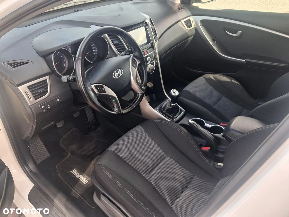 Hyundai i30 - 17