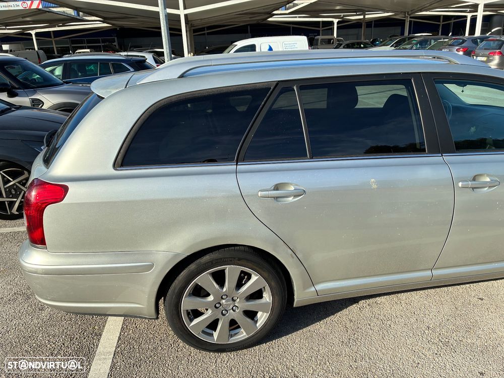 Toyota Avensis SW 2.0 D-4D - 6