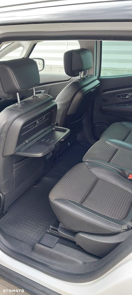 Renault Scenic - 10