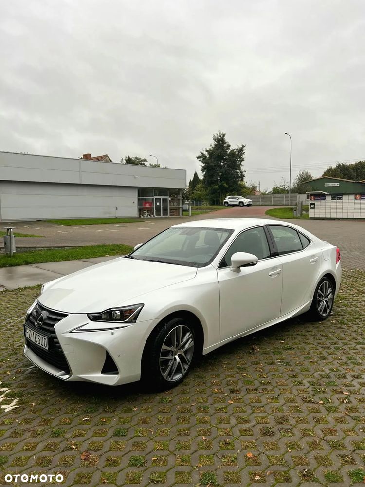 Lexus IS 200t Elite - 1