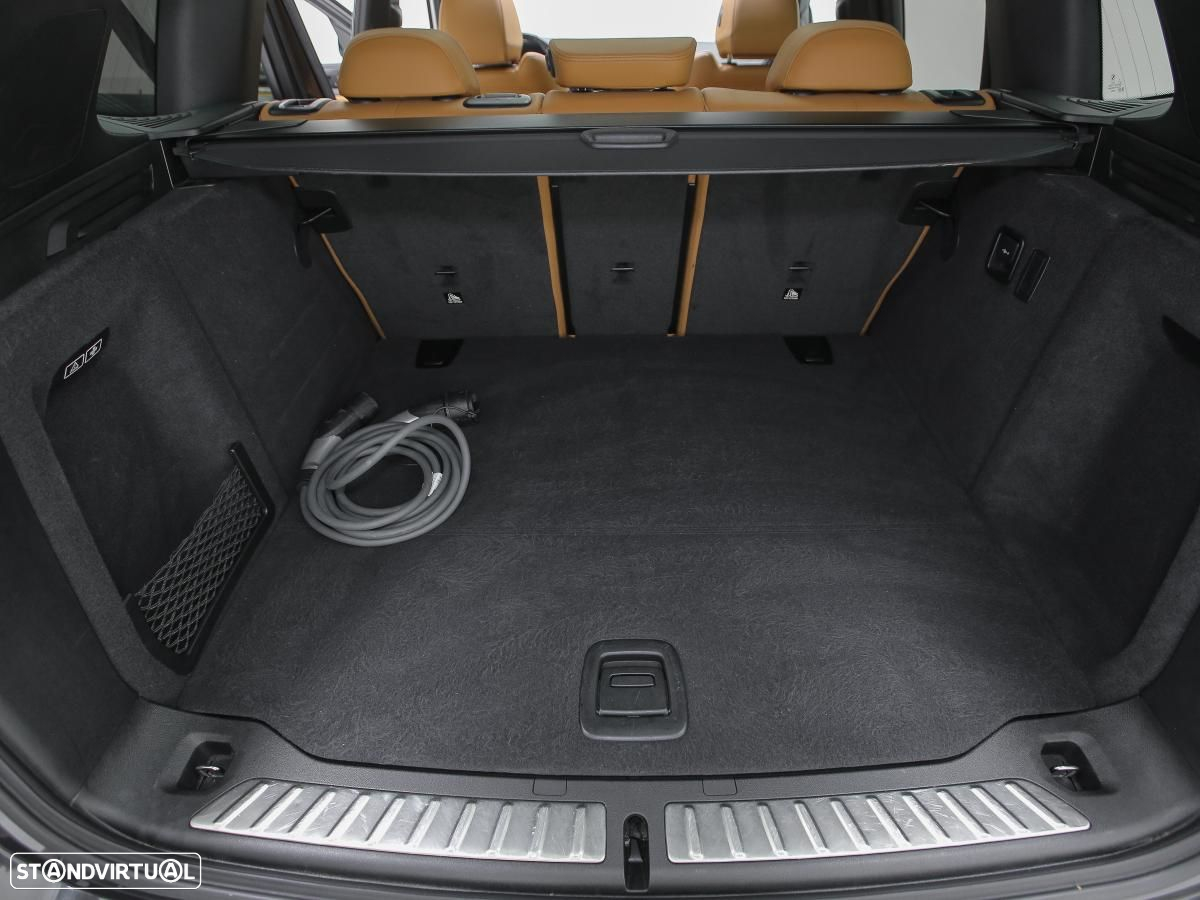 BMW iX3 - 15