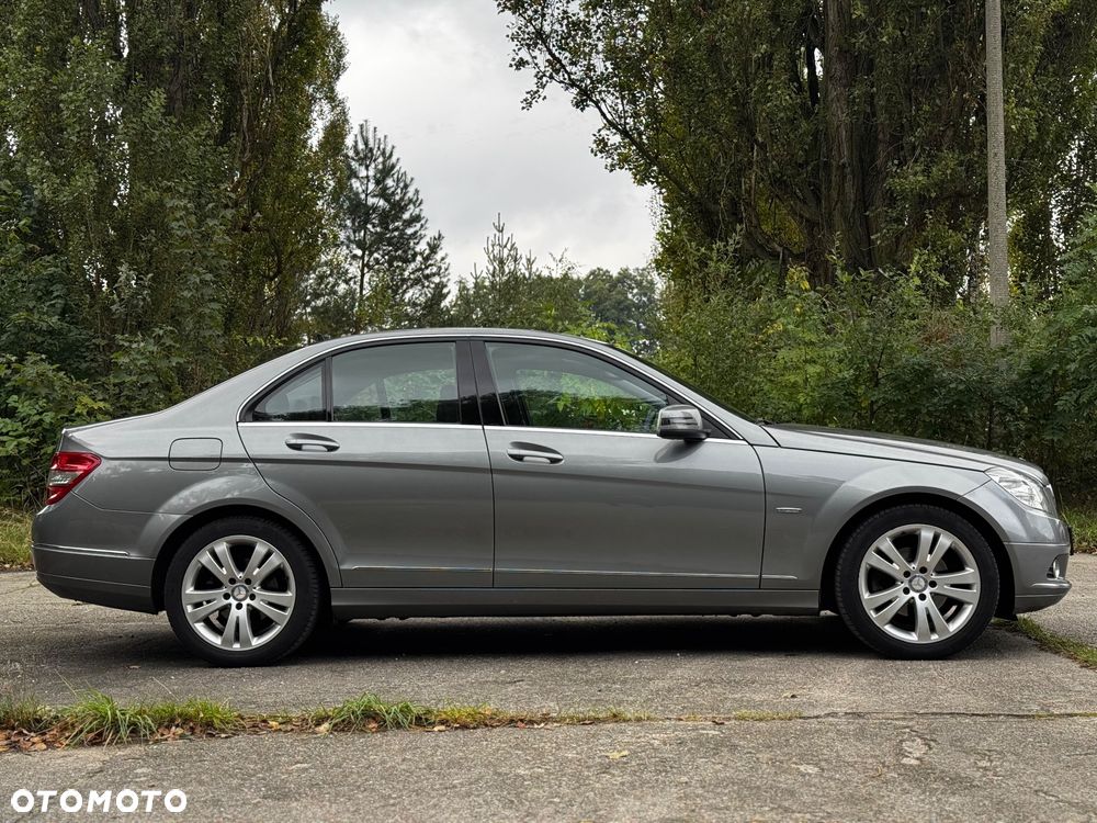 Mercedes-Benz Klasa C 180 CGI Automatik BlueEFFICIENCY Avantgarde - 6