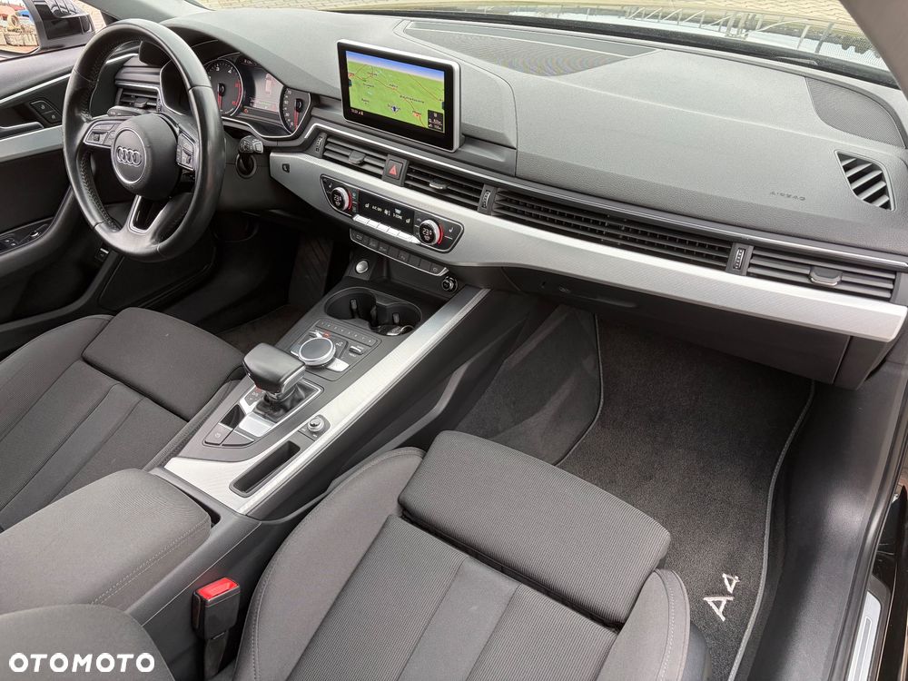 Audi A4 Avant 2.0 TDI DPF clean diesel multitronic S line Sportpaket - 11