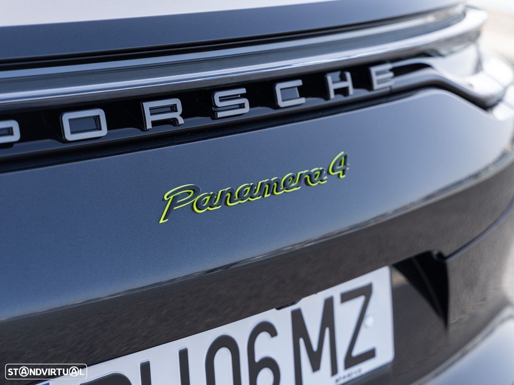 Porsche Panamera 4 E-Hybrid Platinum Edition com PDLS - 20