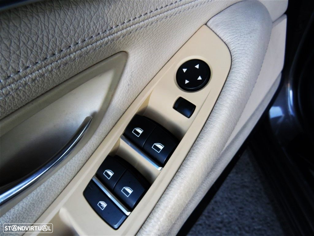 BMW 520 d Line Luxury Auto - 9