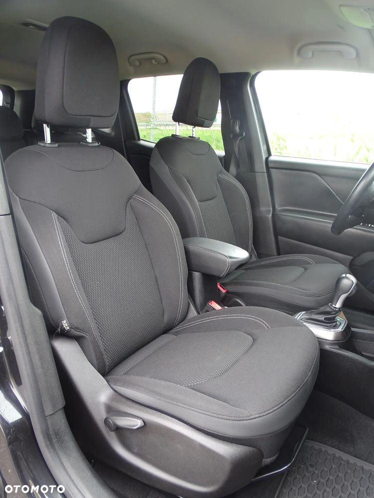 Jeep Renegade 1.3 T-GDI Automatik Limited - 24