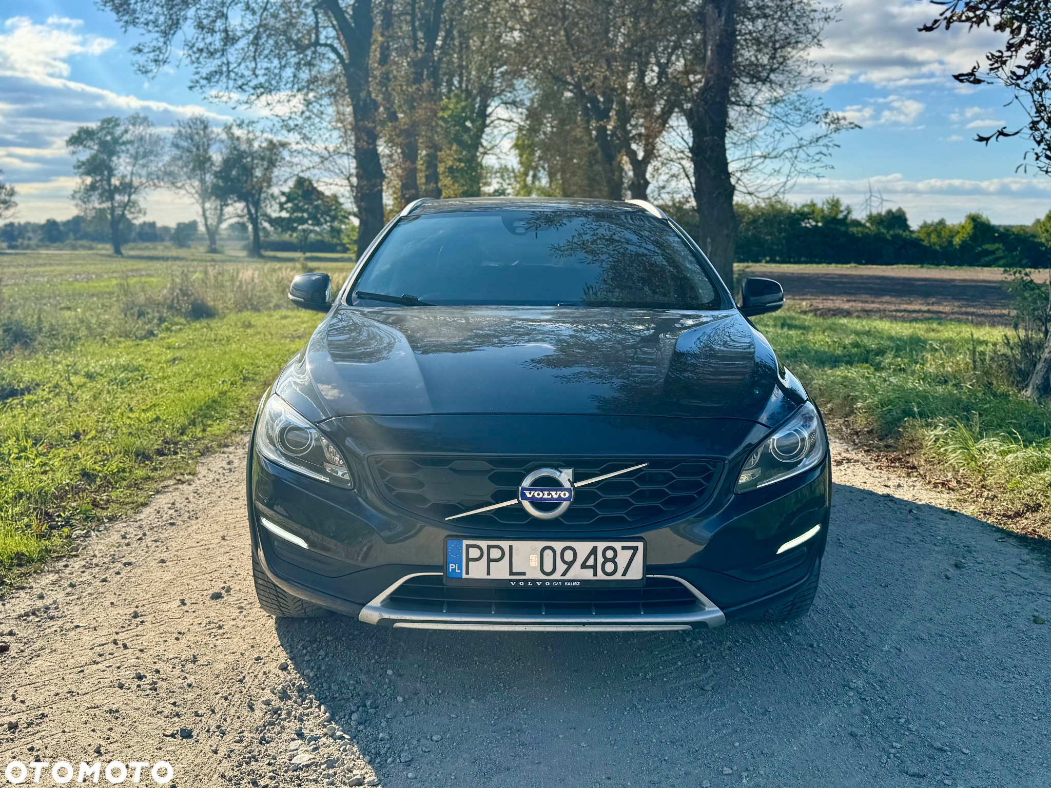 Volvo V60 Cross Country D4 AWD Summum - 2