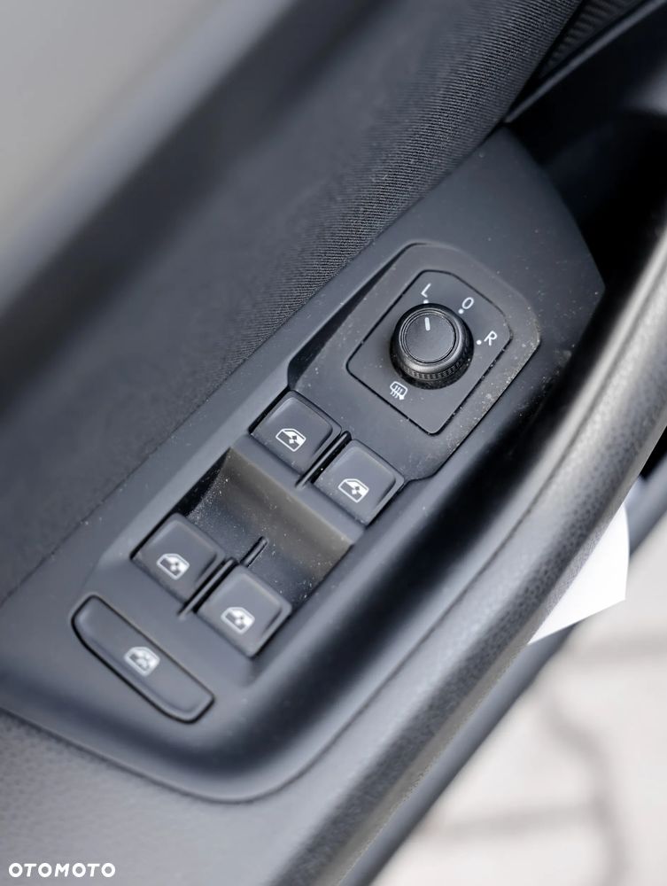Volkswagen Passat - 10