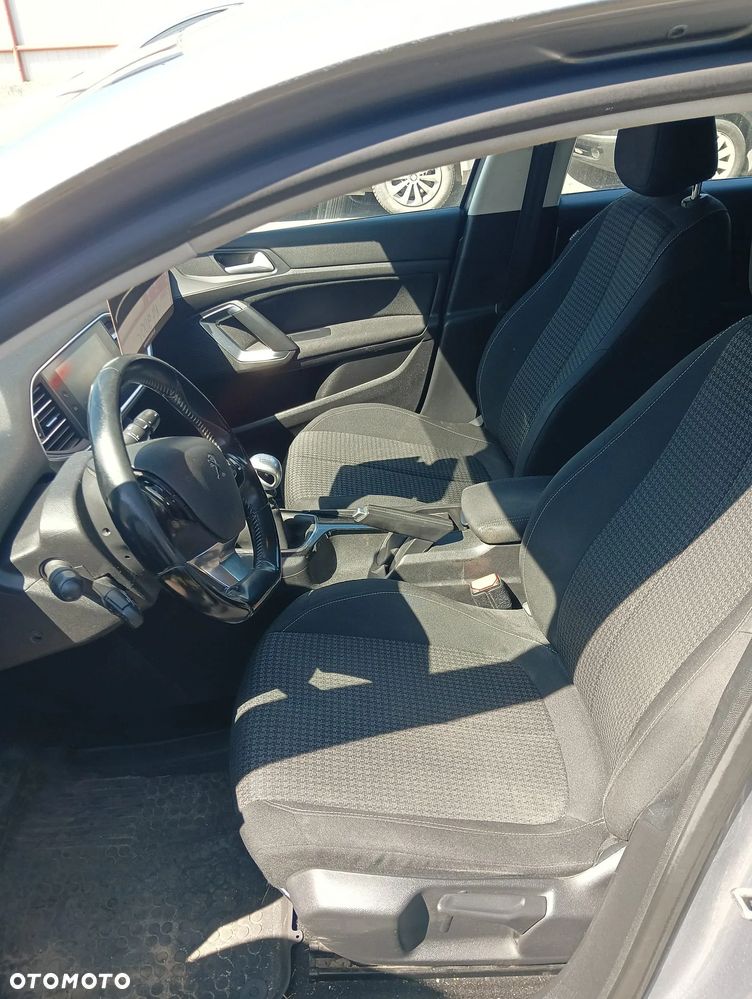 Peugeot 308 1.6 BlueHDi Business Line S&S - 13
