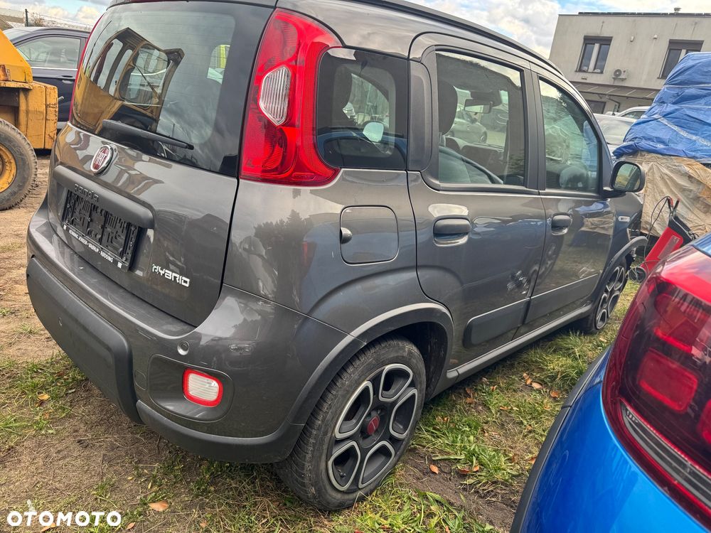 Fiat Panda 1.0 Hybrid Cross - 11