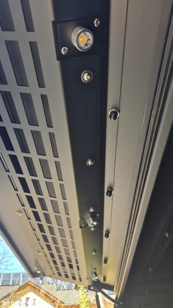 Toyota Hilux 2.5 D-4D SR5 - 14