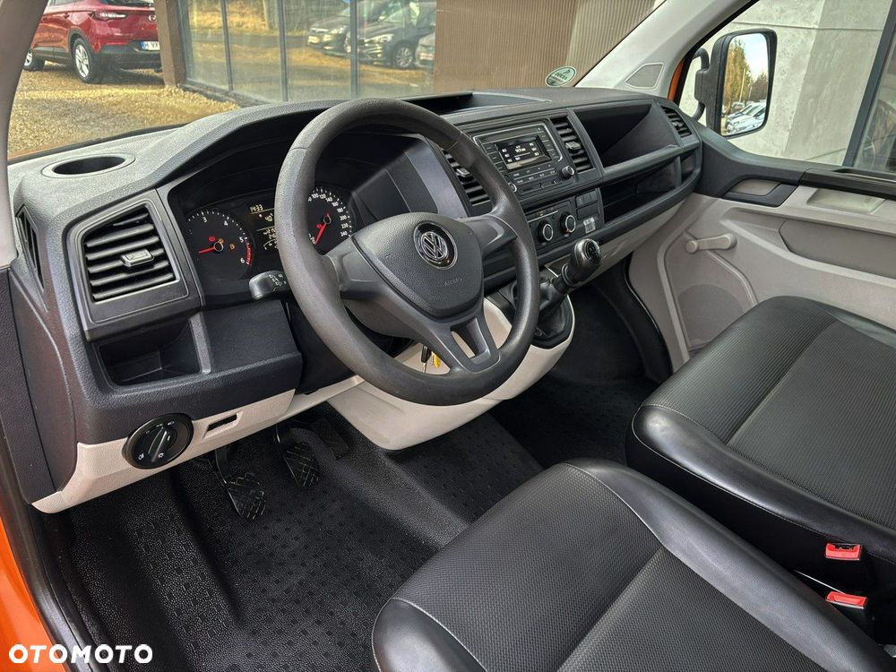 Volkswagen Transporter - 12