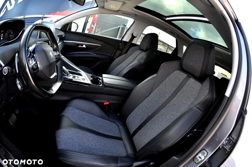 Peugeot 3008 1.2 PureTech Allure S&S EAT8 - 17