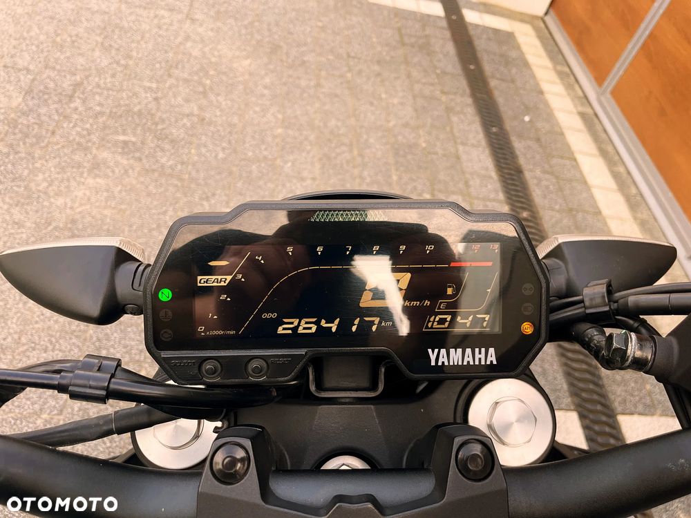 Yamaha MT - 8