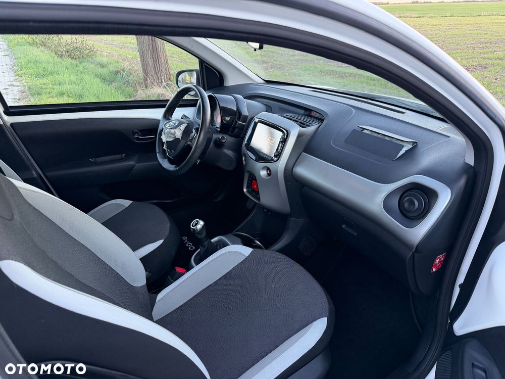 Toyota Aygo 1.0 VVT-i Sprint EU6 - 10