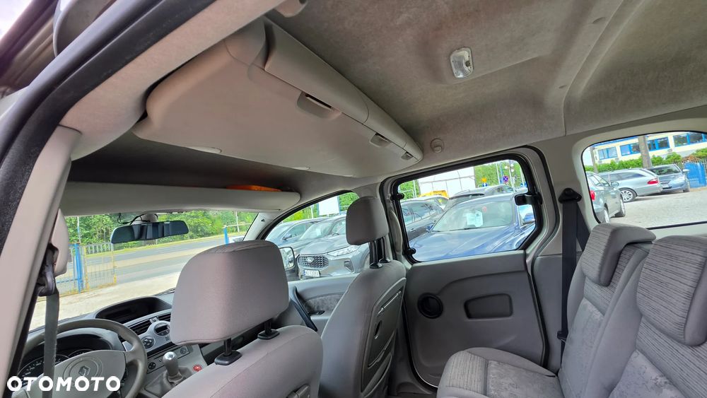Renault Kangoo 1.6 16V Privilege - 29