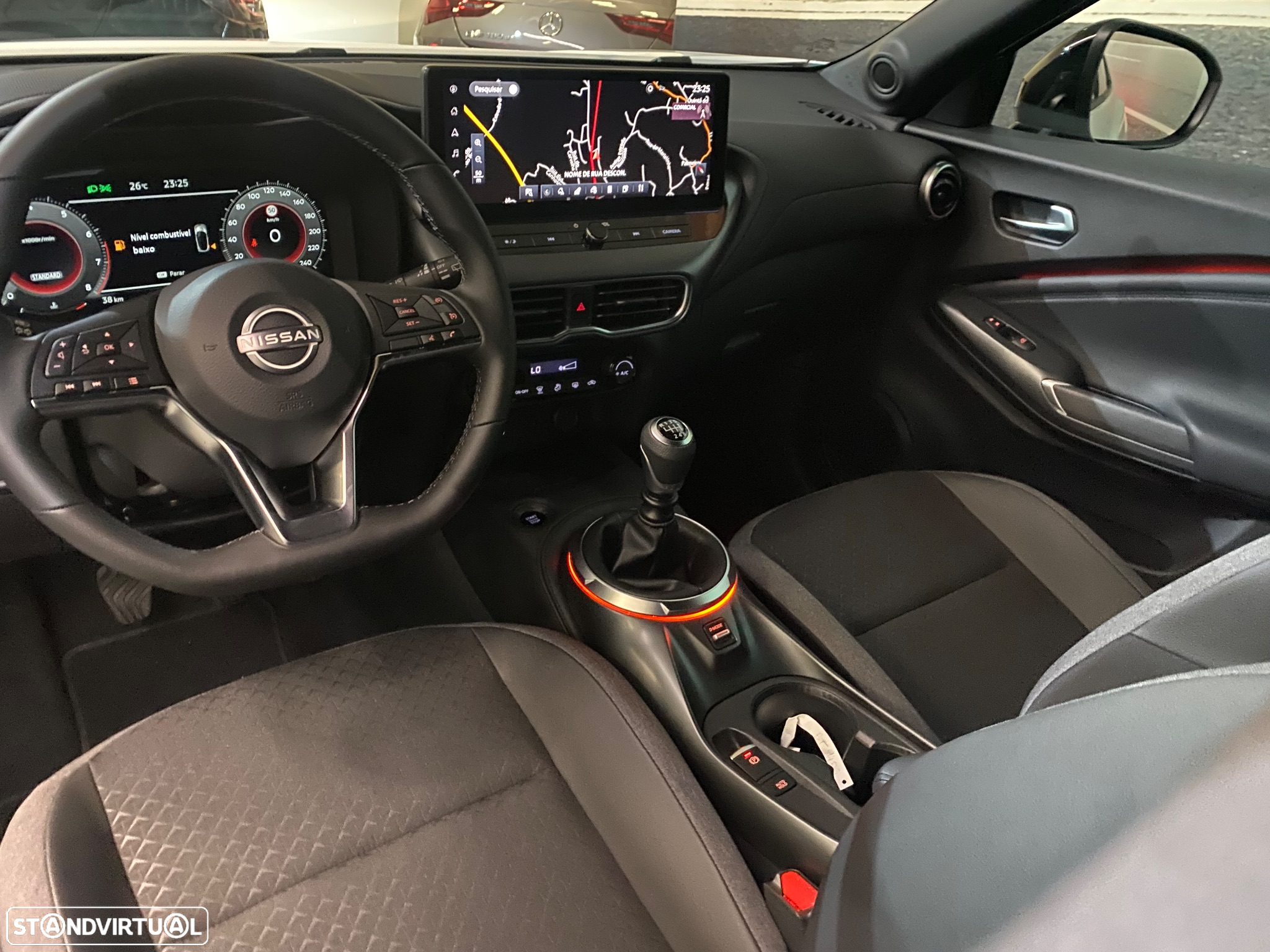 Nissan Juke 1.0 DIG-T N-Connecta NAV.+TwoTone NC - 8