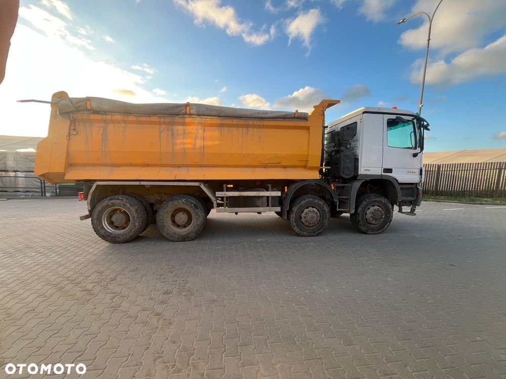 Mercedes-Benz Actros - 2