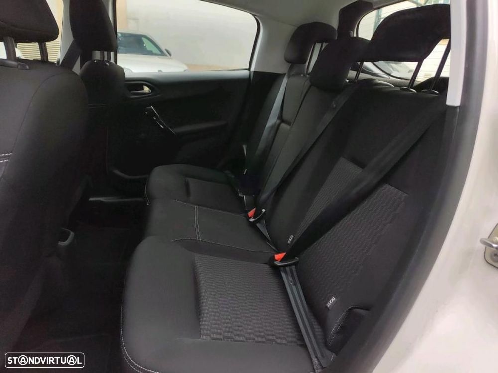 Peugeot 208 1.5 BlueHDi Active - 4