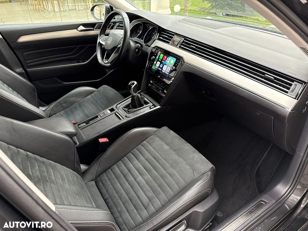 Volkswagen Passat 2.0 TDI SCR Elegance - 4