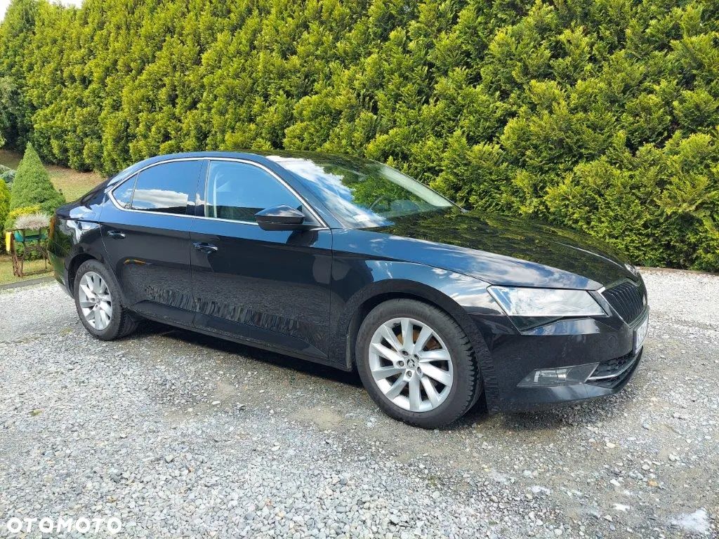 Skoda Superb 2.0 TDI 4x4 Style DSG - 1