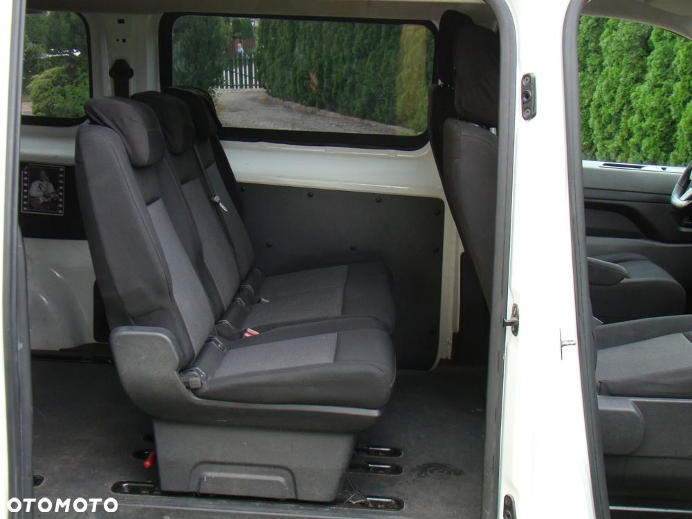 Peugeot Traveller - 27
