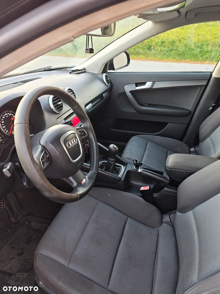Audi A3 Sportback - 13