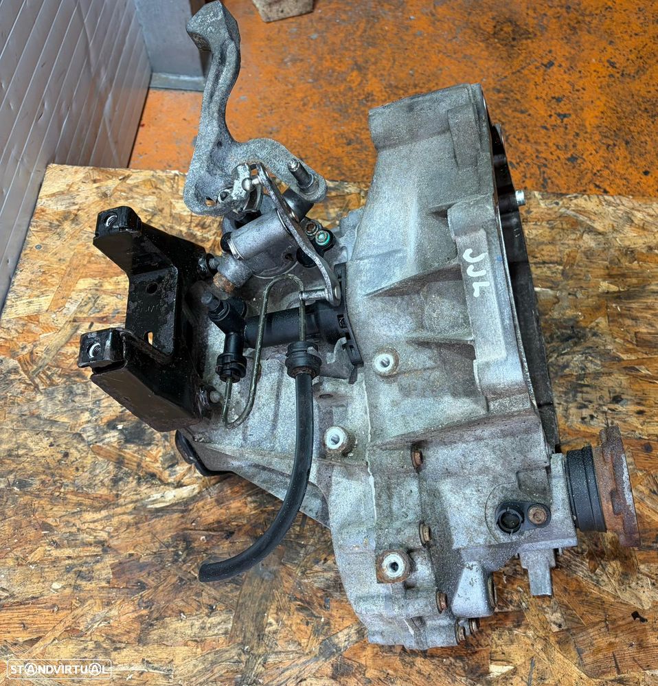 Caixa de Velocidades Seat Ibiza 6L/Skoda Fabia 1.2 12v Ref: JJL - 2