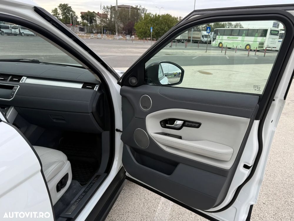 Land Rover Range Rover Evoque - 16