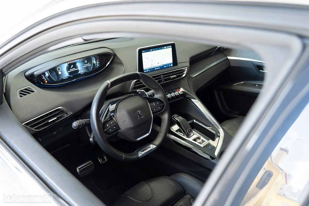 Peugeot 3008 1.5 BlueHDi GT Line EAT8 - 18