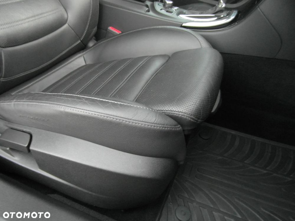 Opel Insignia 2.0 T Cosmo 4x4 - 18
