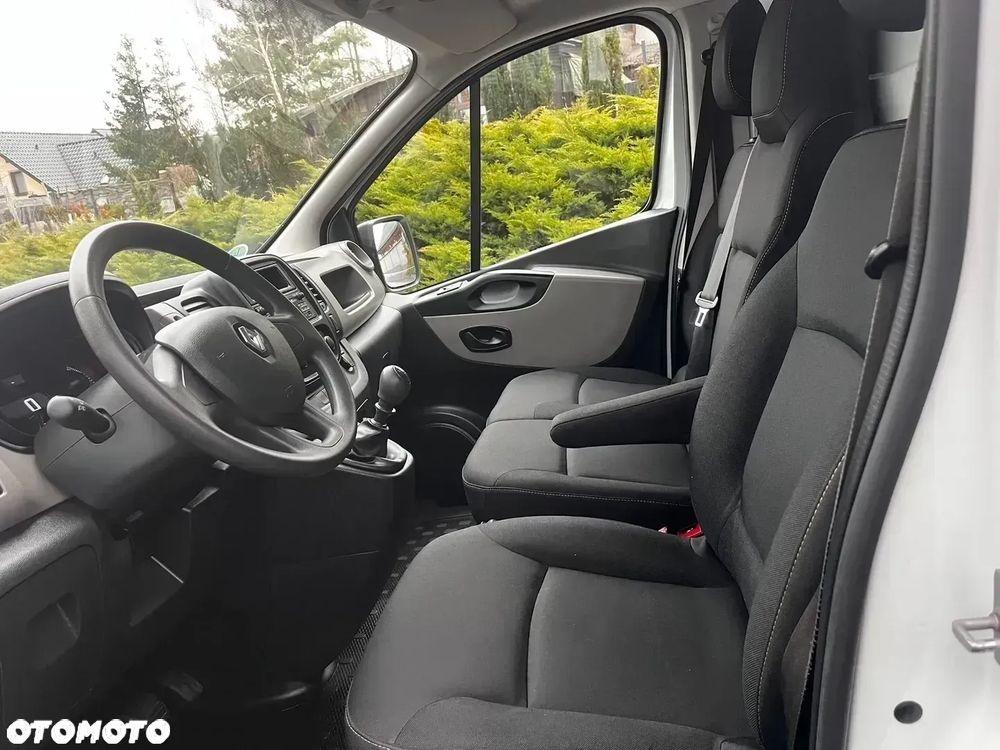 Renault Trafic - 8