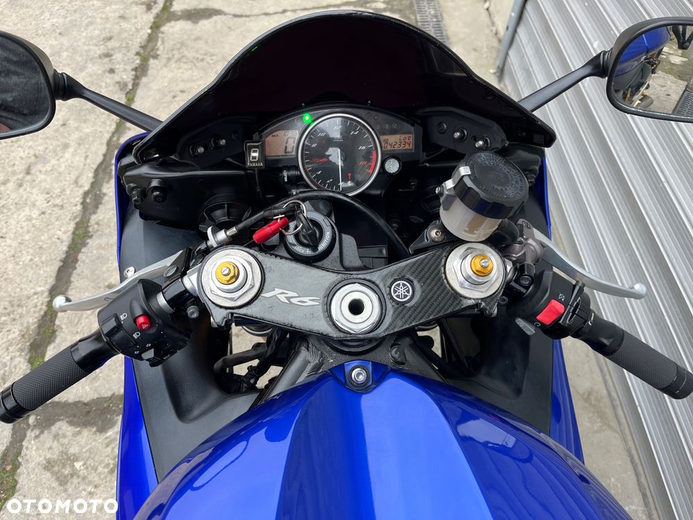 Yamaha R6 - 37