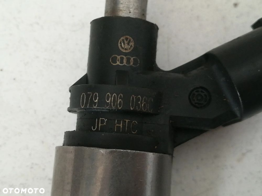 WTRYSKIWACZ AUDI A6 C6 4.2FSI 079906036C - 2