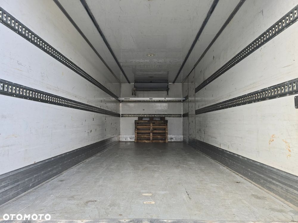 Renault Midlum 240 DXI - 8